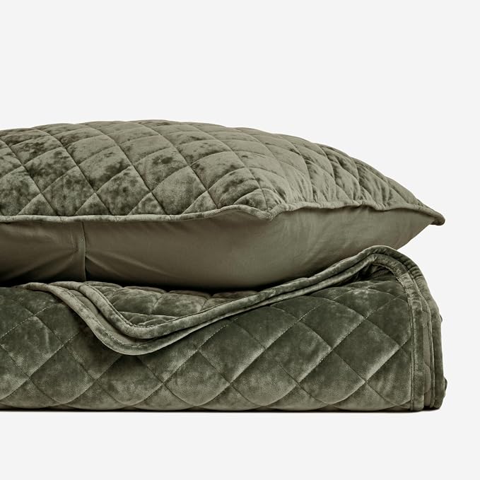 EVERGRACE Luxury Velvet Quilt Set Queen Size, Diamond Quilted Lightweight Velvet Comforter for All Season, Ultra Soft Oversized Bedspread Coverlet Bedding Set with 2 Pillow Shams, Olive Green | Luxe Velvet
