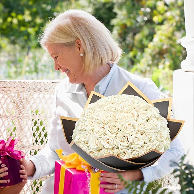 Waipfaru 50 Pcs Champagne Yellow Roses, Fake Roses Artificial Velet Flowers for Valentines Mothers Day Wedding Centerpieces Decor (Champagne)