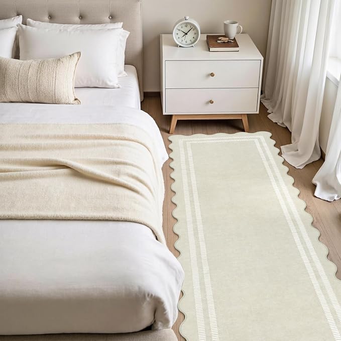 Washable Runner Rug 2.6x8 Kitchen Hallway Scalloped Rugs, Non Skid Stain-Resistant Indoor Rug Soft Entryway Carpet Runner for Bathroom Laundry Room