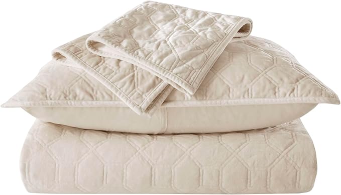 Madison Park Harper Quilt Set Velvet Casual Geometric Stitching Design All Season, Lightweight Coverlet, Cozy Bedding, Matching Shams, King/Cal King(104"x94"), Ivory 3 Piece