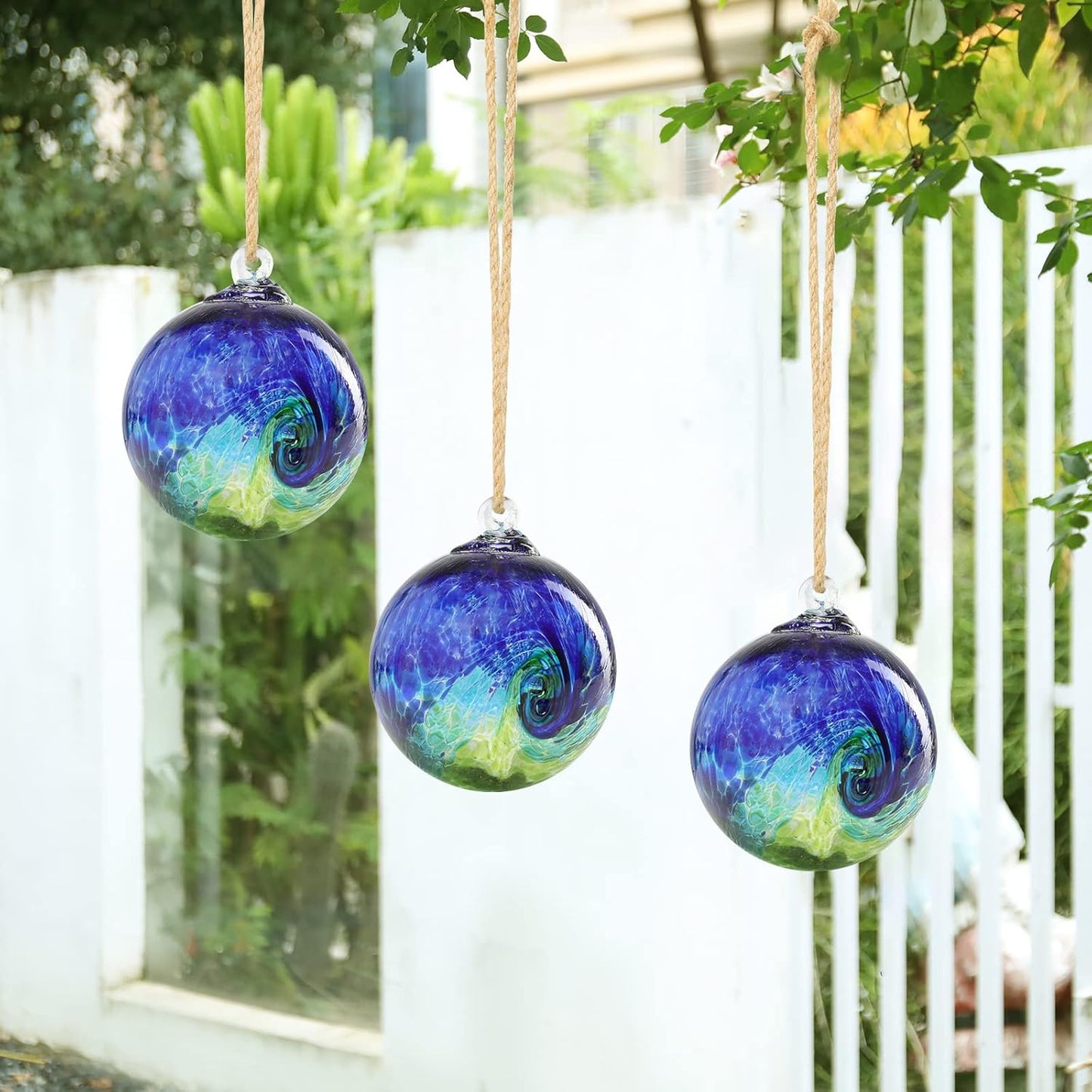 VCUTEKA Hanging Garden Gazing Ball, Hand-Blown Glass Witch Ball for Outdoor Garden Décor, 6" Colorful Swirl