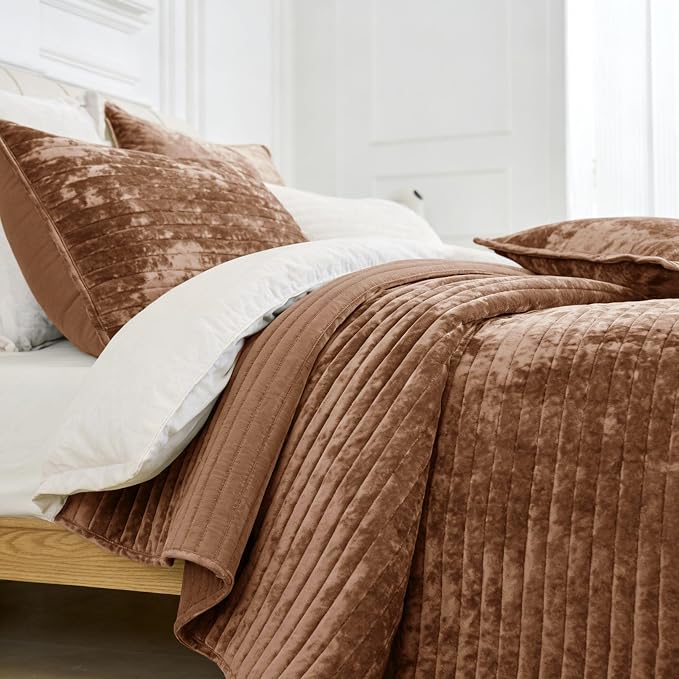 Luxury Velvet Oversized King 120x128 in Quilt Set 3 Piece Quilted Bedspread with 2Pillow Shams(20x36) Ultra Soft Coverlet All Season Bedding for Farmhouse Modern Bedroom Sofa,Caramel