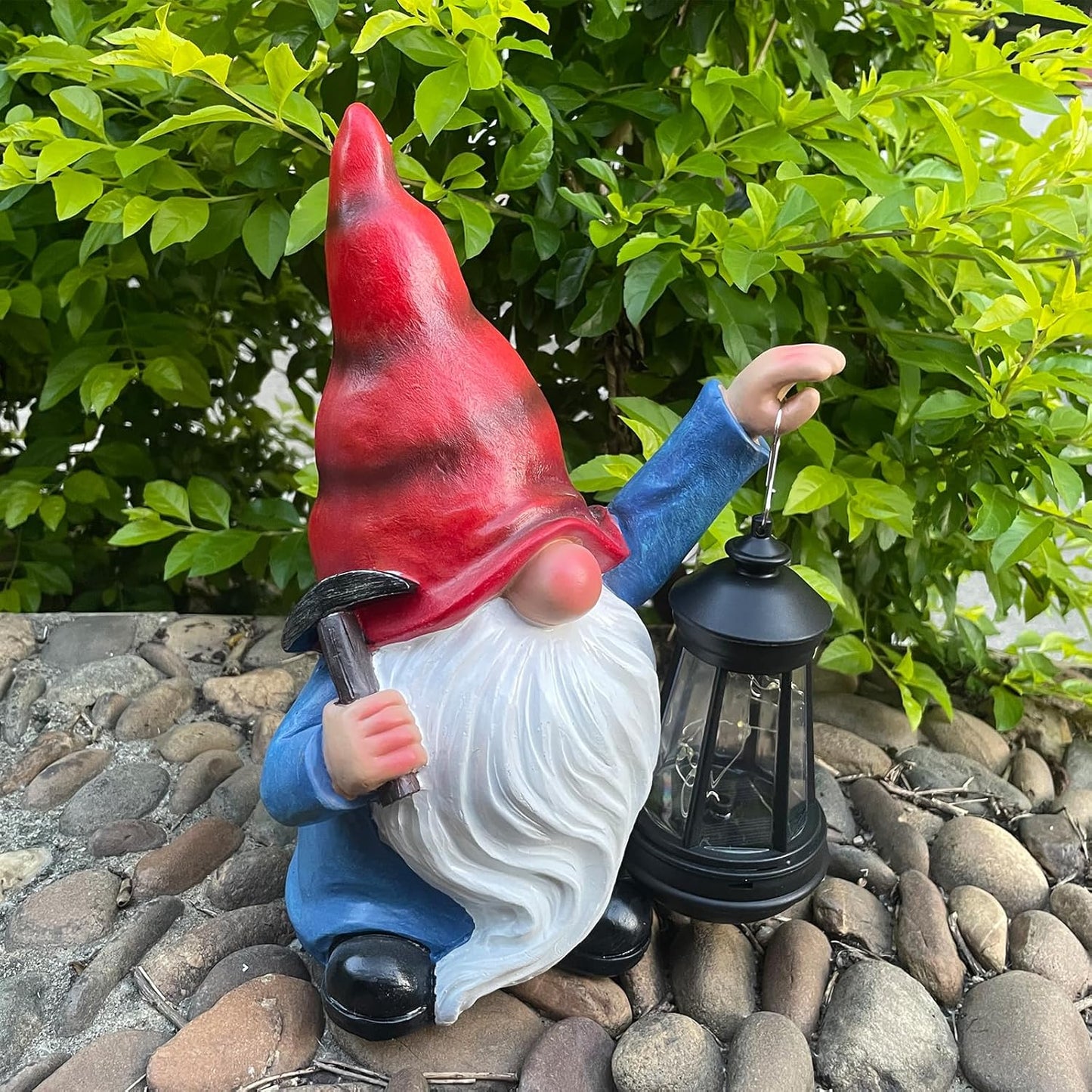 Garden Gnome Outdoor Decoration with Hammer Solar Gnomes Figurines with Lantern LED Lights Yard Lawn Patio Porch Decoration Gift for Woman Mother's Day Birthday Housewarming Gifts