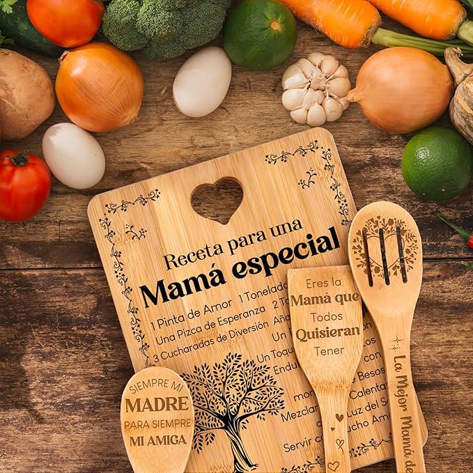 Regalos de cumpleaños para mamá - "Receta para una mamá especial". Juego de tablas de cortar y utensilios de bambú grabados. Regalos de cumpleaños para mamá. Spanish Mom Cutting Board