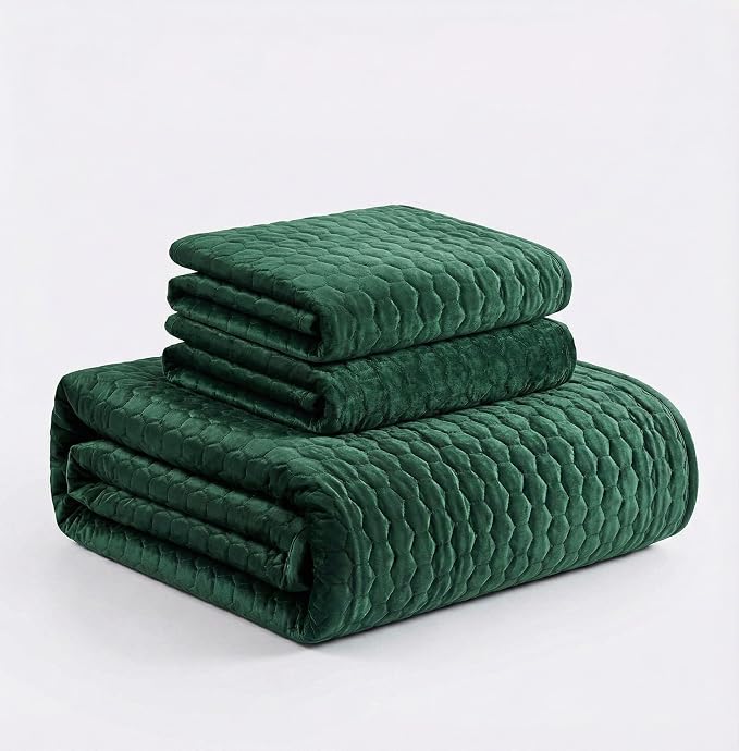 Tribeca Living Lugano Oversized Velvet Quilt Set - All Season, Extra Large, 2 Piece Twin Size Comforter Set with 1 Pillow Sham in Teal Honeycomb Pattern 260GSM
