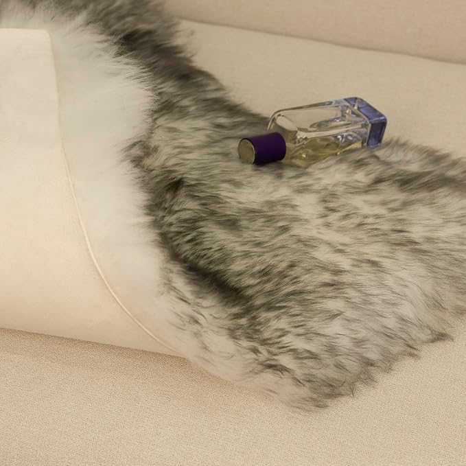 Sheepskin Rug, Fluffy Shaggy Area Rug, Super Soft 24‘’ x 36‘’ Sheepskin Hair Rug, Plush Rug, Decorative Rugs for Bedroom, Children's Room, Living Room (Silver Grey, 24" x 36")