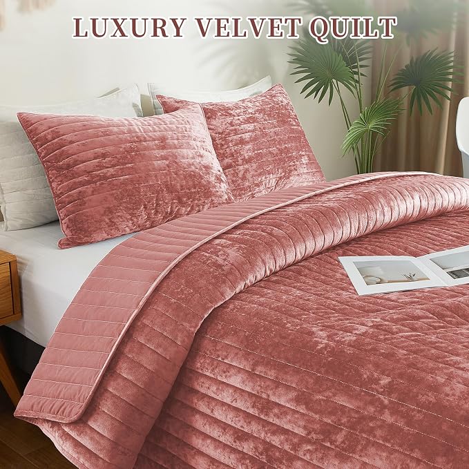 Luxury Soft Velvet Quilt Set Queen Size - Lightweight Velvet Bedding Set for All Season, Oversized Bedspread Coverlet Comforter Set with 2 Pillow Shams, Pink, Striped