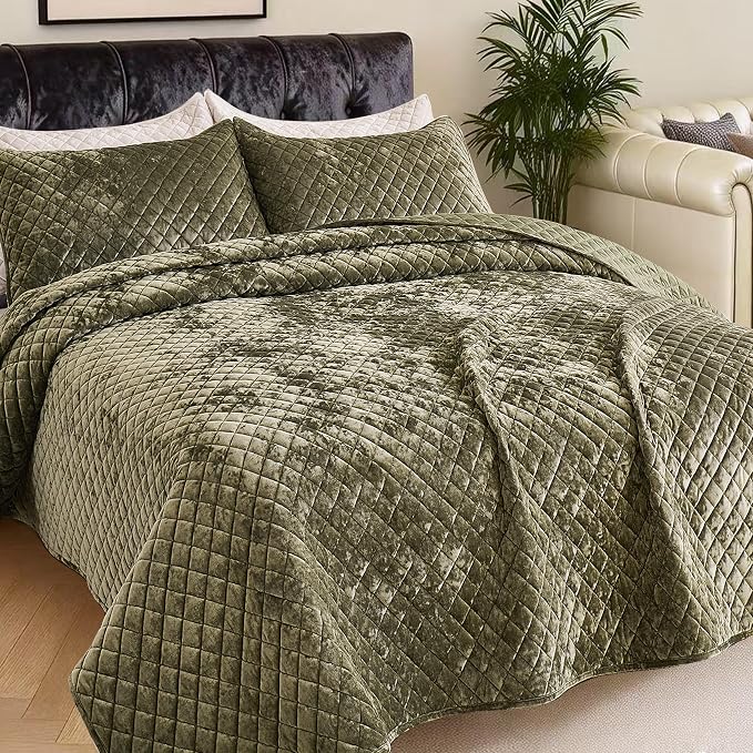 Velvet Oversized King Quilt Size Set 120x120 Luxury Ultra Soft Bedspread Coverlet 3-Piece King Comforter Sets with 2 Pillow Shams 20x36 Cozy All Seasons Velvet Bedding Set, Army Green