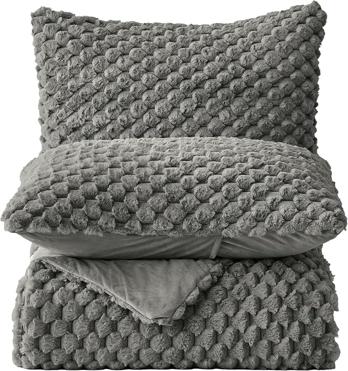 Simple&Opulence Fluffy Faux Fur Comforter Set, Plush Fuzzy Minky Bedding Set, 3 Pieces Warm Soft Comforter Bedding Set for Winter - 1 Shaggy Comforter with 2 Pillow Shams(King, Grid - Dark Grey)