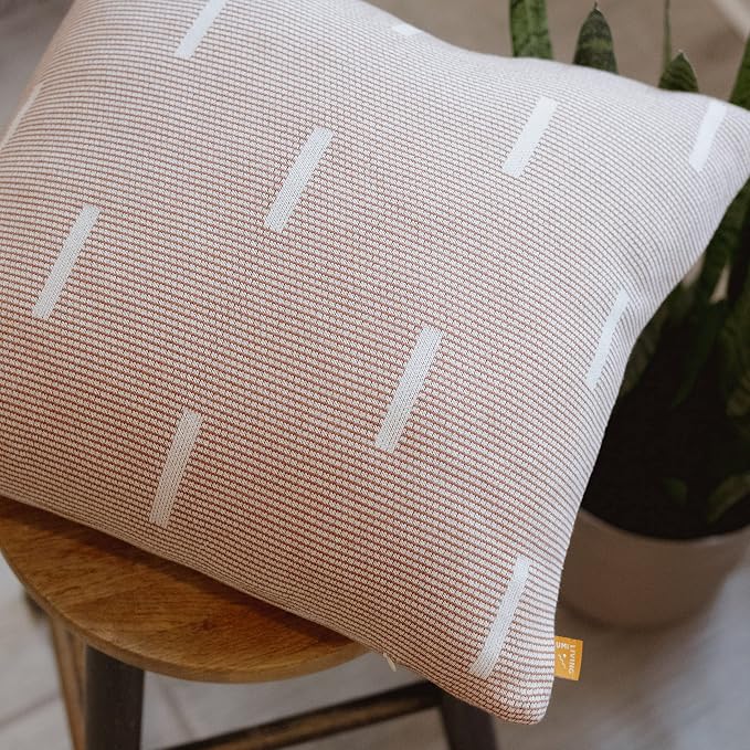 100% Cotton Knitted Soft Modern Geometric Dash Lines Throw Pillow Cover (Rust & Cream, 18" x 18")