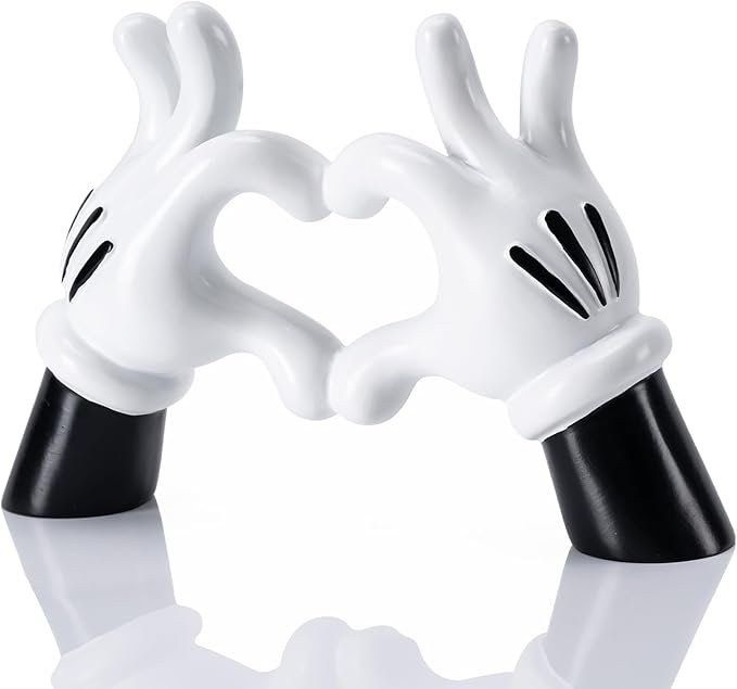 Cartoon Heart Hands Resin Statue Modern Home Decor Accents Love Finger Sculpture Room Decor Accessories Black White