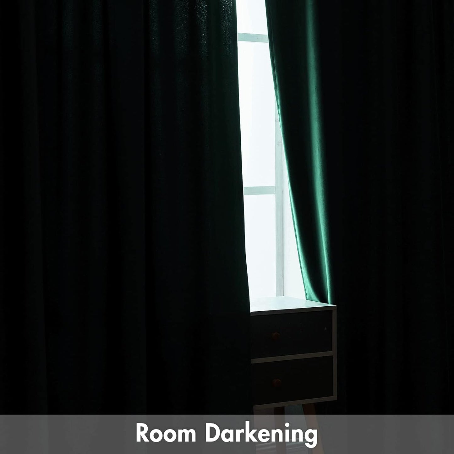 MIULEE Dark Green Velvet Curtains Thermal Insulated Blackout Curtain Christmas Emerald Green Drapes for Bedroom Living Room Darkening 84 Inches Long Curtains Panels Rod Pocket Set of 2