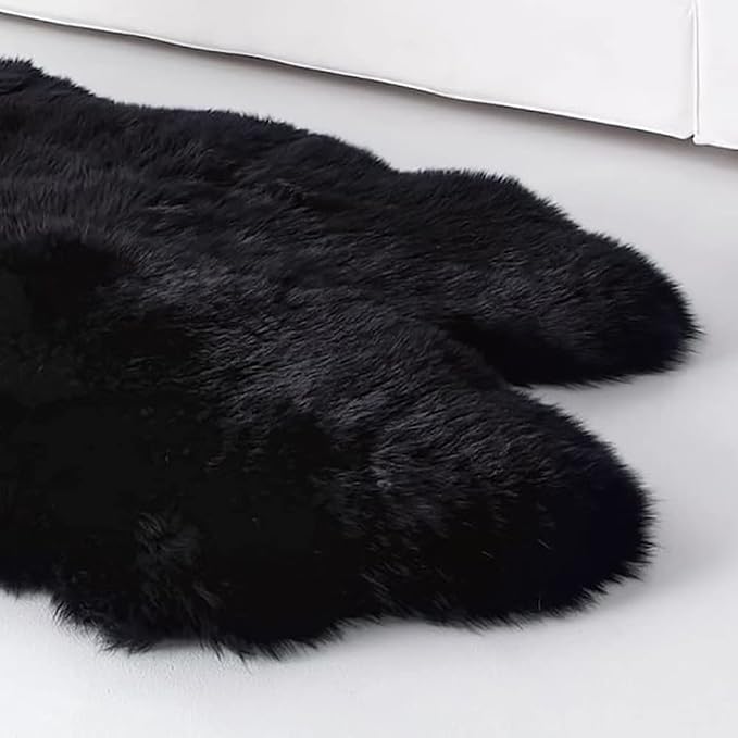 HUAHOO Premium Genuine Sheepskin Rug Black Real Australia Sheepskin Natural Luxury Fluffy Lambskin Fur Area Rug Seat Covers for Kids Bedroom Sofa Chair Cover Pets Dogs Mat Quarto Pelt/4' x 6' Black