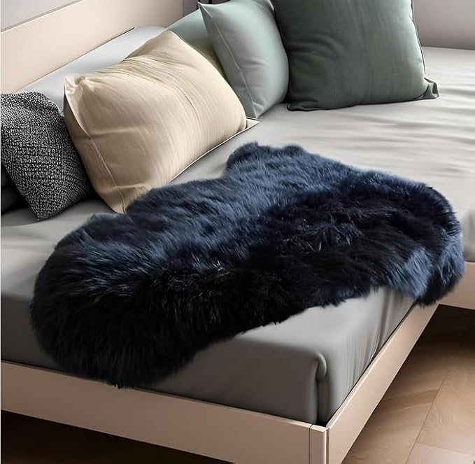 AOGELAN Black Fluffy Fluffy Shaggy Fur Area Rug, Fuzzy Genuine Sheepskin Rug, Soft Fur Pup Carpet, Chair Sofa Seat Cover(Black, Single Pelt/2FT*3FT)