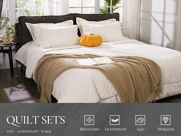 Luxury Velvet King Quilt Set, Ultra Soft Lightweight Cream White Velvet Comforter Set, Oversized Bedspread Coverlet with 2 Shams Diamond Pattern, for All Season