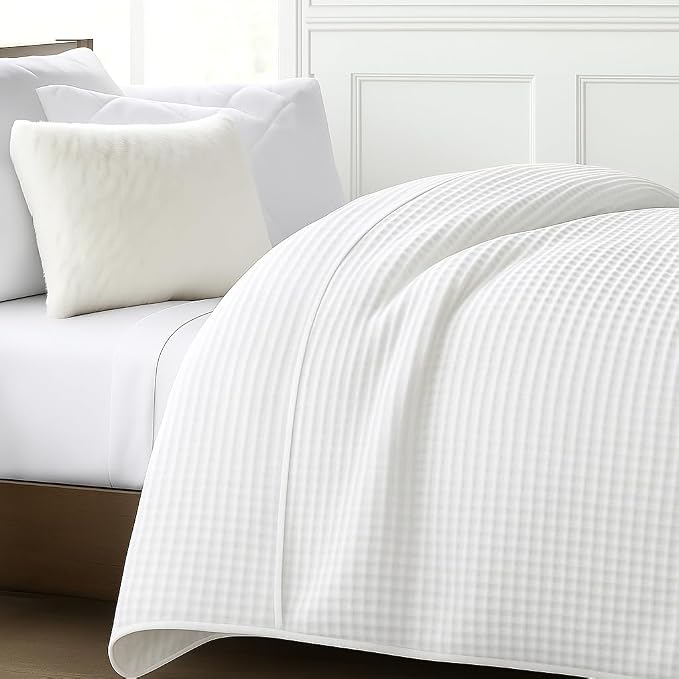 ARlinen 100% Tencel Cotton Waffle Blanket, Lightweight, Breathable, Soft All-Season Bed Blanket for Couch, Sofa, Perfect for Hot Sleepers, Queen (90x90), White