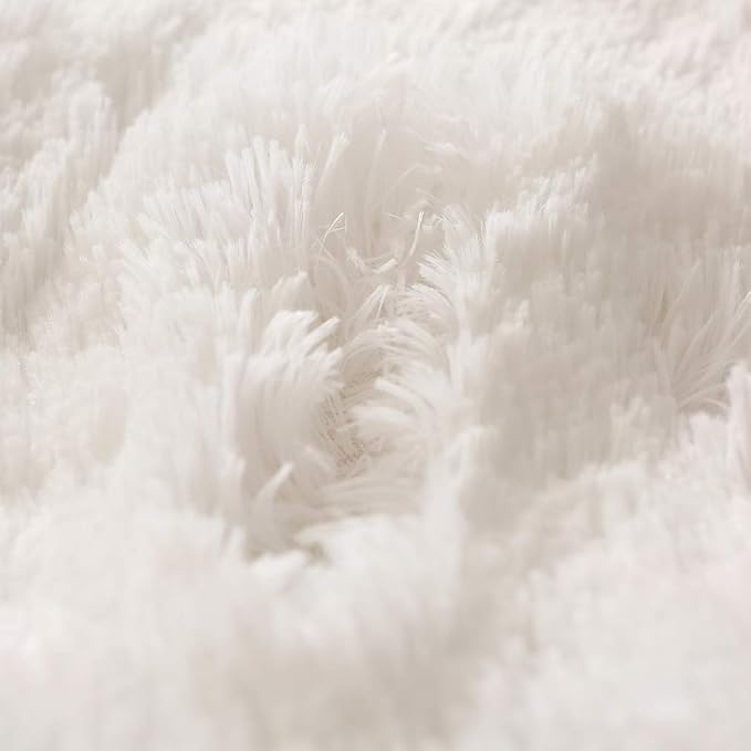 Faux Fur Velvet Fluffy Bedding Duvet Cover Set Down Comforter Quilt Cover with Pillow Shams, Ultra Soft Warm (White, Queen)