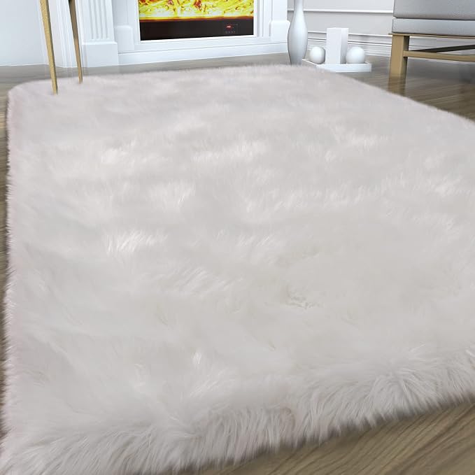 Fluffy Area Rug, White Faux Fur Rug for Bedroom 3'x5' Soft Shag Fuzzy Rugs for Living Room, Furry Bedside Nursery Rug Plush Indoor Floor Carpet for Kids Room Teen Dorm