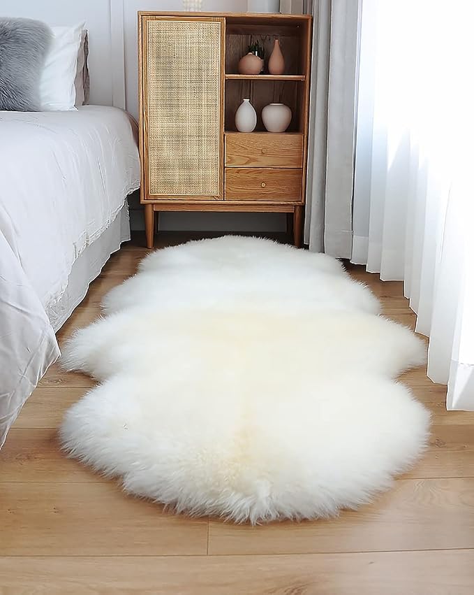 HUAHOO Premium Genuine Sheepskin Rug Real Australia Sheepskin Natural Luxury Fluffy Lambskin Fur Area Rug Seat Covers for Kids Bedroom Sofa Chair Cover Pets Dogs Mat Double Pelt/2' x 6' White/Ivory