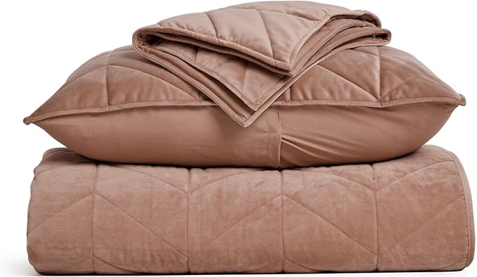 EVERGRACE 3 Pieces Luxurious Velvet King Quilts, Ultra Soft Lightweight Velvet Comforter Set, Matelasse Oversized Bedspread Coverlet for All Season with 2 Shams, Terracotta Clay, 108"x96"