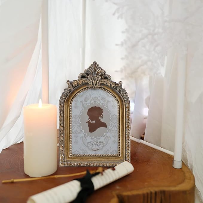 SIKOO Vintage Mini 2.5 × 3.5 Picture Frame Antique Small Ornate Table Top Wall Mounting Photo Frame with High Definition Glass Front for Home Decor, Photo Gallery, Art,Bronze Gold (2.5x3.5)
