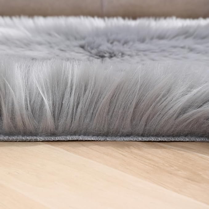 Faux Fur Rug 2 x 3 ft Sheepskin Shaggy Fuzzy Grey Area Rug Super Soft Fluffy Plush Carpet for Bedroom Living Room Sofa Floor Kids Room Bedside