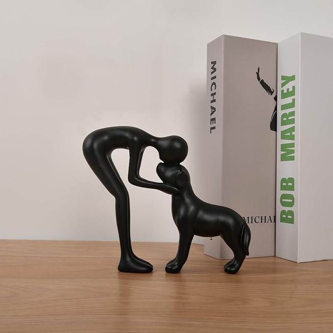 Dog Sculpture Home Decor Cute Man and Dog Statue Decoration for Office、Living Room、Bedroom、Home， Memory Gifts for Pet Lovers (Black)
