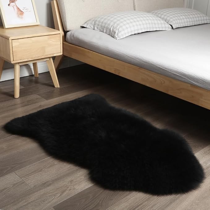 IRIWOOL Premium Genuine Fur Sheepskin Rug Real Australia Sheepskin Natural Luxury Fluffy Lambskin Fur Area Rug Seat Covers for Kids Bedroom Sofa Chair Cover (Black, Single Pelt/2ft x 3ft)