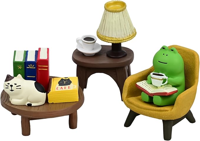 Refintural Miniature Frog Figurines Statue, Adorable Frog Collectibles for Desk and Bedroom Decor, Perfect Indoor Home Decorations and Gifts Set