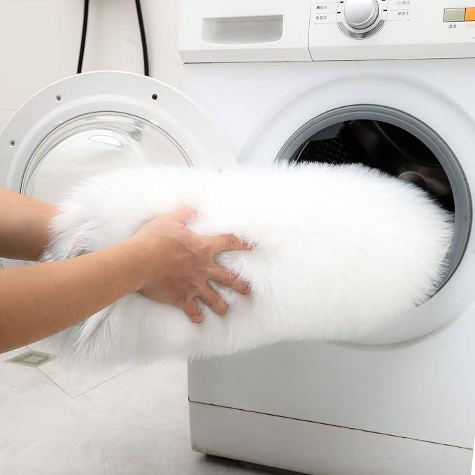 Faux Fur Rug Fluffy Sheepskin Area Rug,Ultra Soft Shaggy Plush Rug Bedroom Living Room Sofa Floor Kids Room Bedside（3 x 3 ft Round White）