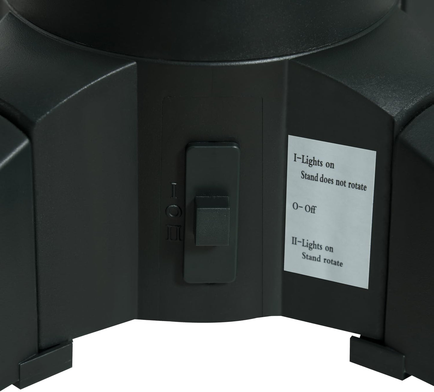 Naomi Home Evangeline Traditional Christmas Tree Green/4.5ft