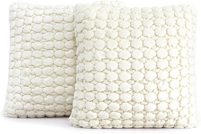 Throw Pillow Covers 18x18 Set of 2 Velvet Square Pillowcase Soft Skin-Friendly Thickened Decorative Farmhouse Cushion Covers Soft Bubble Texture for Couch Sofa Bedroom Living Room,Cream