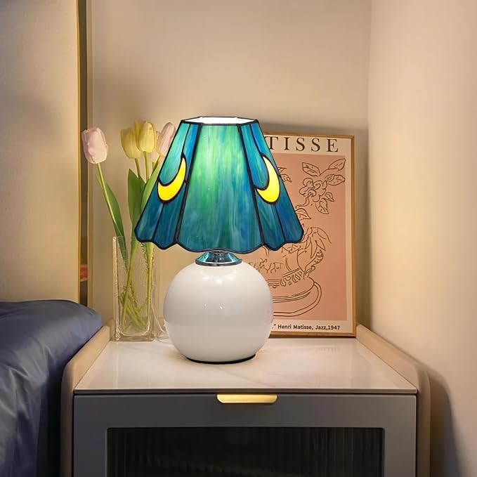 Tiffany Style Moon Mushroom Stained Glass Table Lamp Sea Blue Small Table Lamp Bedroom Bedside lamp Living Room Dining Room Office Decoration Desk lamp Home Decoration Creative Gift Scene Prop