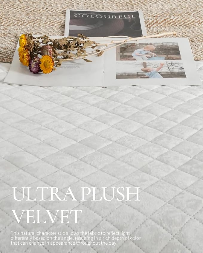 Luxury Velvet King Quilt Set, Ultra Soft Lightweight Cream White Velvet Comforter Set, Oversized Bedspread Coverlet with 2 Shams Diamond Pattern, for All Season