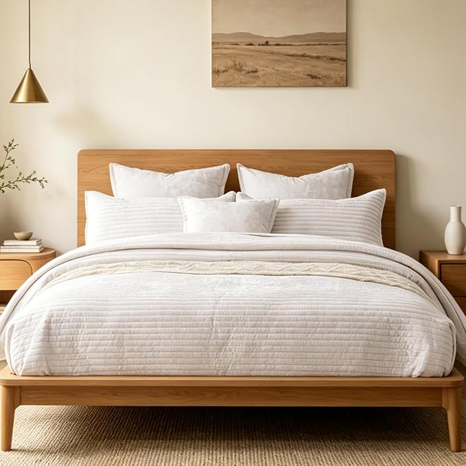 Luxury Velvet California King 106x118 in Quilt Set 3 Piece Quilted Bedspread with 2Pillow Shams(20x36) Ultra Soft Coverlet All Season Bedding for Farmhouse Modern Bedroom Sofa,Cream