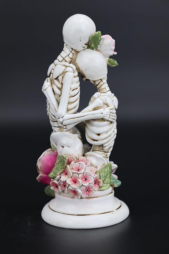 Skeleton Couple Embracing Decor Statue , Skull Halloween Decoration Home Decor Party Decorations,Skull Collectible Figurines,Vintage Resin Sculpture Home Decoration, Personalized Wedding Decoration