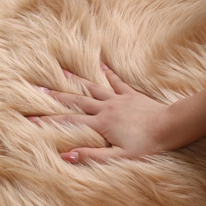 Faux Fur Rug Fluffy Sheepskin Area Rug,Ultra Soft Shaggy Plush Rug Bedroom Living Room Sofa Floor Kids Room Bedside（3 x 3 ft Round Brown）