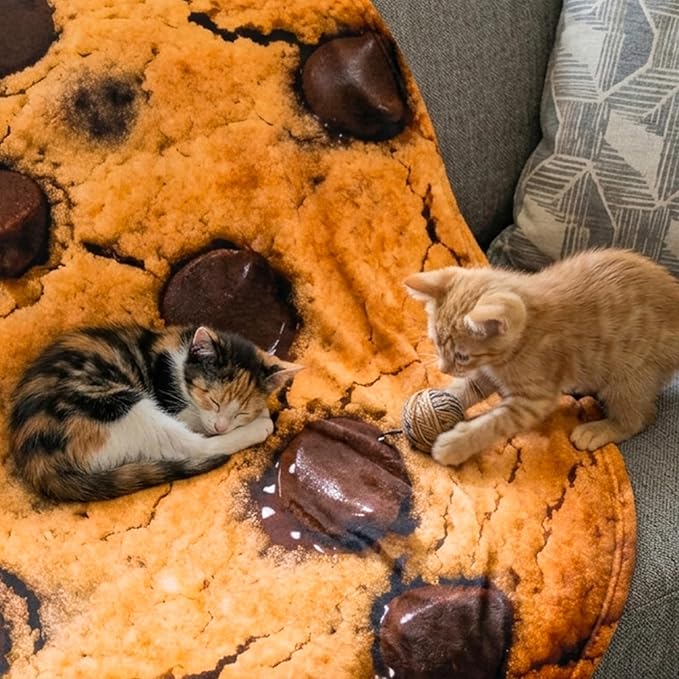 Vessia Chocolate Cookies Printed Throw Blanket, Realistic Funny Food Blanket for Adults and Kids, 300GSM Soft Throw for Couch, Sofa, Bed, Fun Home Decor for All Seasons, 60 inches