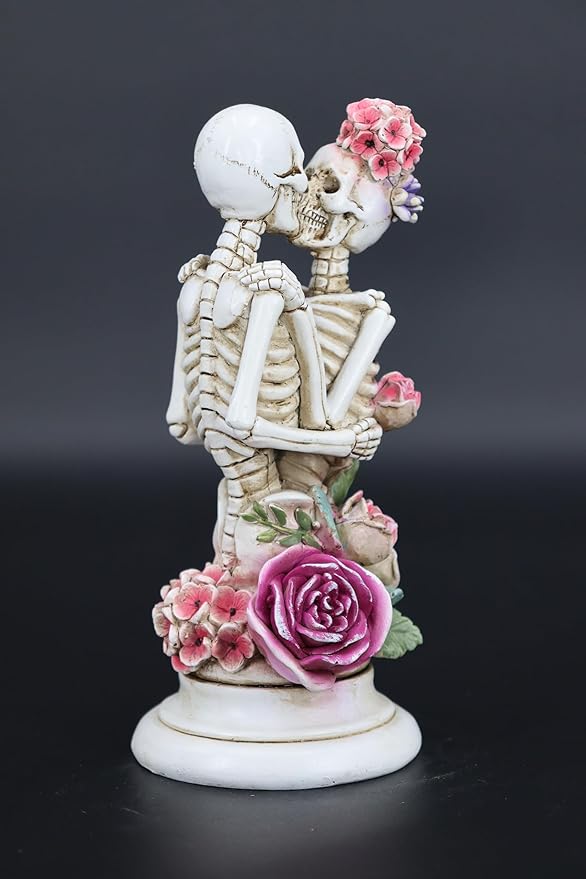 Skeleton Couple Embracing Decor Statue , Skull Halloween Decoration Home Decor Party Decorations,Skull Collectible Figurines,Vintage Resin Sculpture Home Decoration, Personalized Wedding Decoration