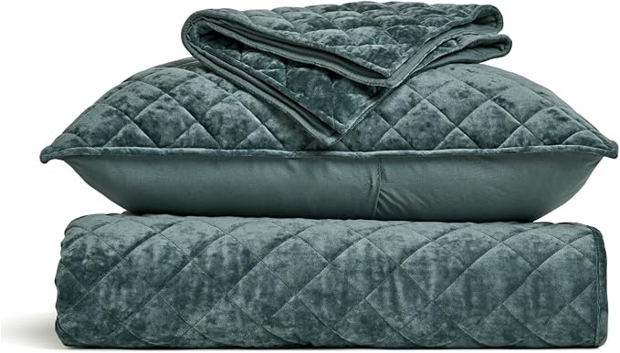 EVERGRACE Luxury Velvet Quilt Set Queen Size, Diamond Quilted Lightweight Velvet Comforter for All Season, Ultra Soft Oversized Bedspread Coverlet Bedding Set with 2 Pillow Shams, Dark Green | Luxe Velvet