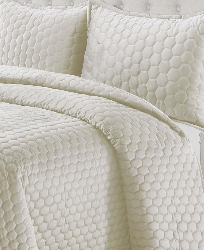 Tribeca Living Lugano Oversized Velvet Quilt Set - All Season, Extra Large, 3 Piece King Size Comforter Set with 2 Pillow Shams in Ivory Honeycomb Pattern 260GSM