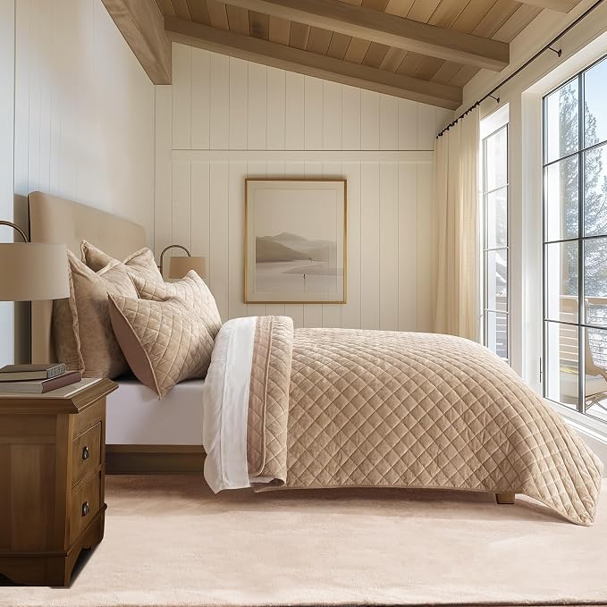 EVERGRACE Luxury Velvet Quilt Set Queen Size, Diamond Quilted Lightweight Velvet Comforter for All Season, Ultra Soft Oversized Bedspread Coverlet Bedding Set with 2 Pillow Shams, Beige Taupe | Luxe Velvet