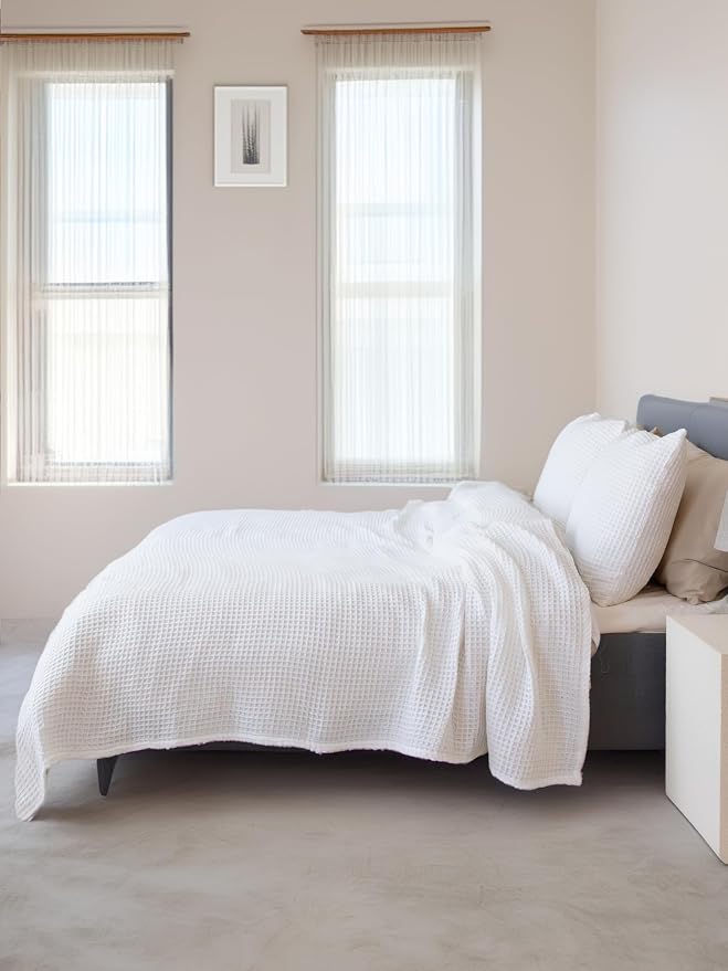 100% Turkish Cotton Waffle Throw Blanket King Size White - Premium Quality, Light and Airy Waffle Weave All-Season Quilt - Lux Decorative Bedspread (White, King Size 95" x 110" Inch)