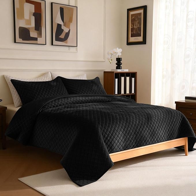 3-Piece Velvet Quilt Set King Size 98"x106" Bed Blanket Quilted Bedspread Soft Luxury Bedding with 2 Pillow Shams 20''x36'' for All-Season,Black