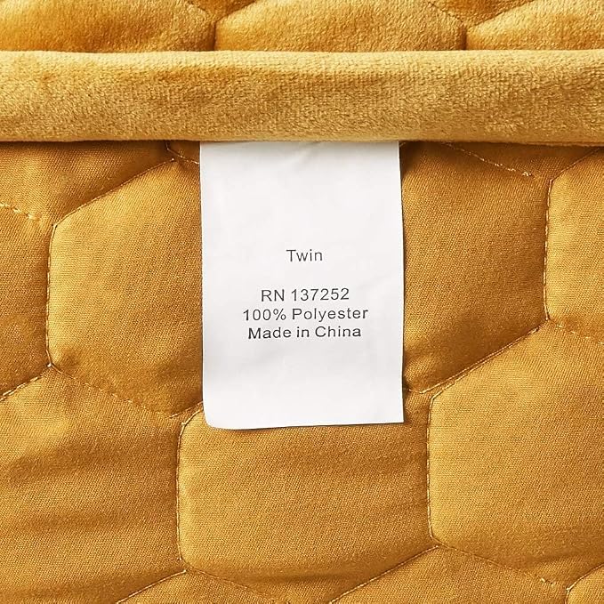 Tribeca Living Lugano Oversized Velvet Quilt Set - All Season, Extra Large, 3 Piece Queen Size Comforter Set with 2 Pillow Shams in Gold Honeycomb Pattern 260GSM
