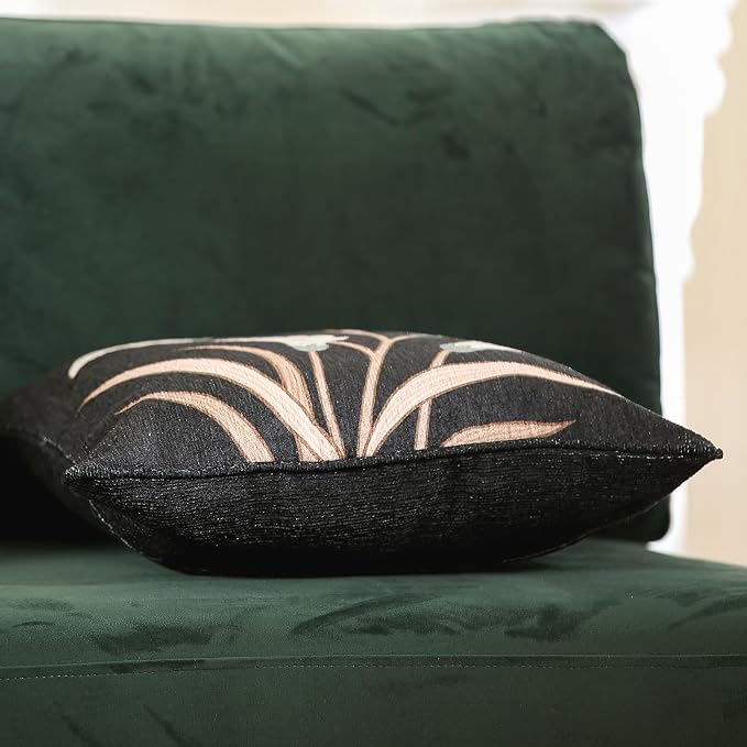 bilin gaier Designer Vintage Linen Throw Pillow Cover,18"x18"-Callalily B | Elegant Square Pillow Cover,Concealed Zipper Design,White Floral Pattern,Sofas,Bedroom,Living Room,Lounge Chairs