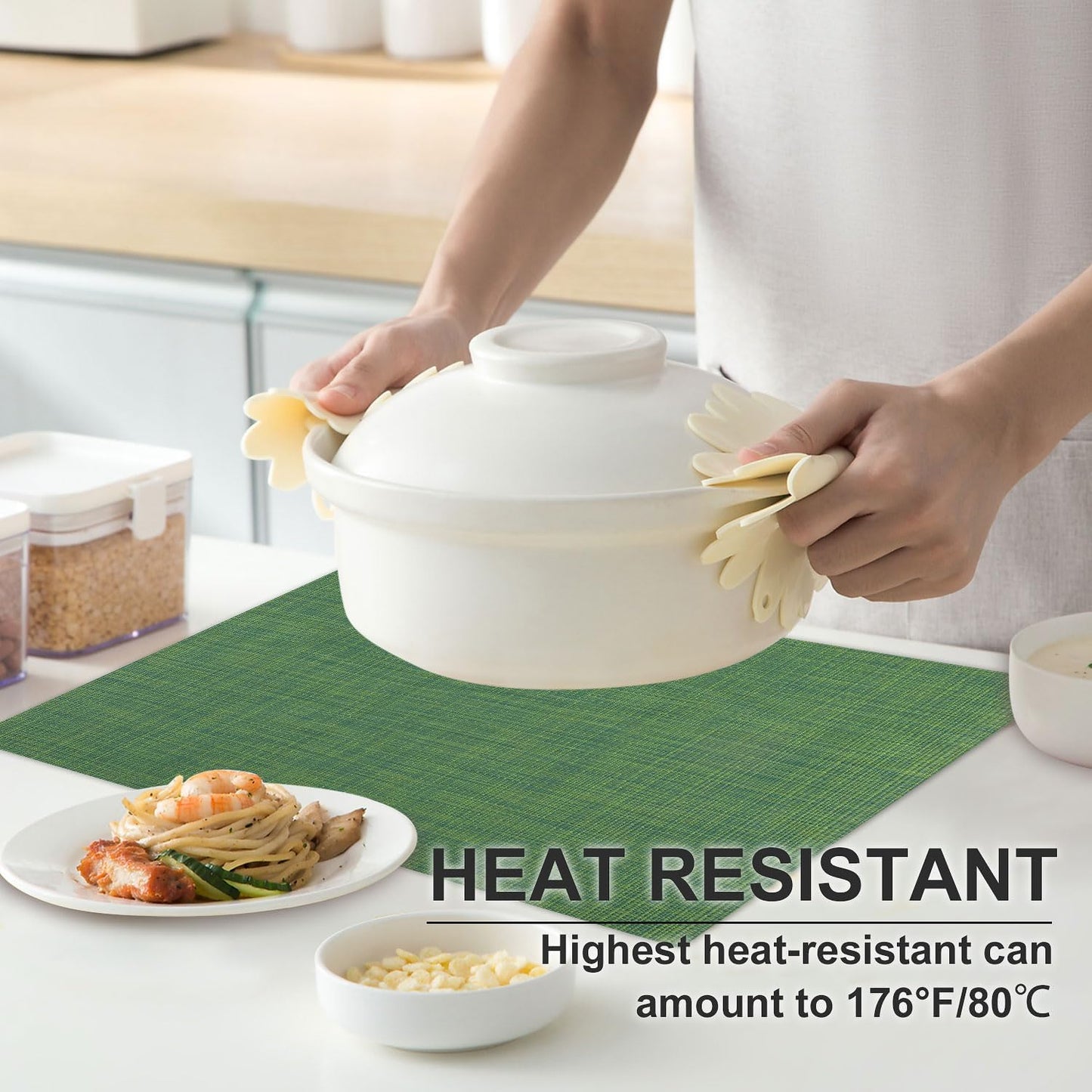 Vinyl Placemats Set of 6, PVC Woven Washable Non-Slip Table Mats, Heat Resistant Wrinkle Free Place Mats for Dining Table, Easy to Clean (6, Green)