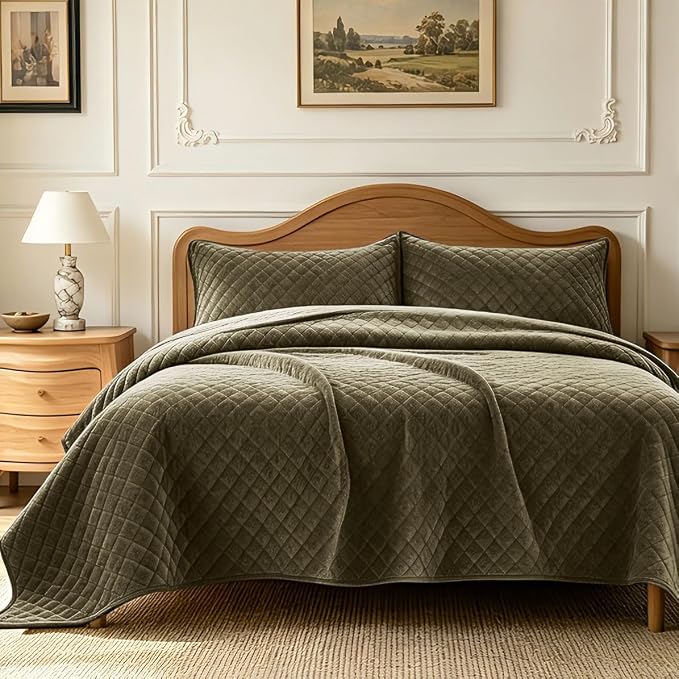 3-Piece Velvet Quilt Set Oversized King Size 120"x120" Bed Blanket Quilted Bedspread Soft Luxury Bedding with 2 Pillow Shams 20''x36'' for All-Season,Army-Green