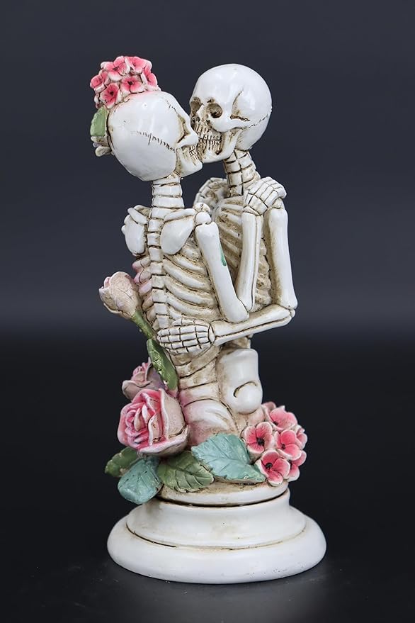 Skeleton Couple Embracing Decor Statue , Skull Halloween Decoration Home Decor Party Decorations,Skull Collectible Figurines,Vintage Resin Sculpture Home Decoration, Personalized Wedding Decoration