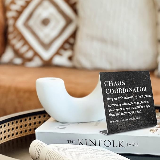 Chaos Coordinator Sign, Funny Office Desk Decor for Women, Men, Coworker, Mom, Friends, Boss, Lady, Decoration On Shelf Table Desk for Living Room Home Office dksg7